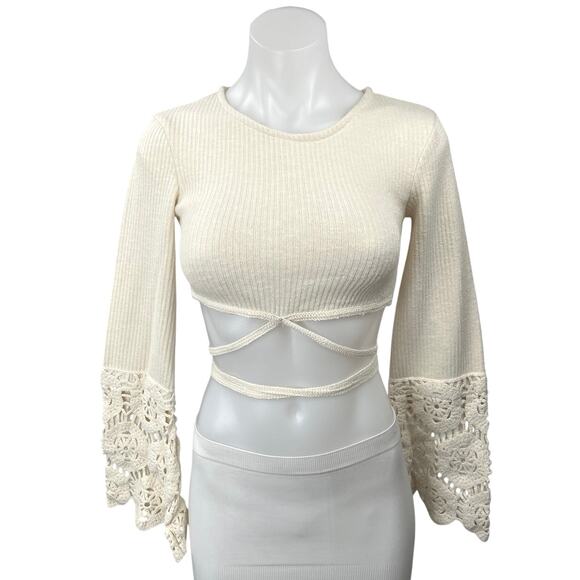 Zara Women's Cream Ecru Crochet Knit Boho Long Sleeve Cut Out Crop Top Size S - Picture 3 of 12